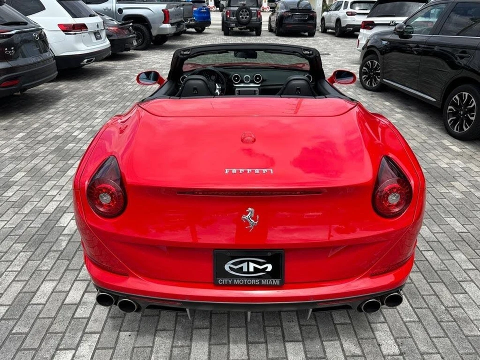 2015 Ferrari California T - Image 17 of 31
