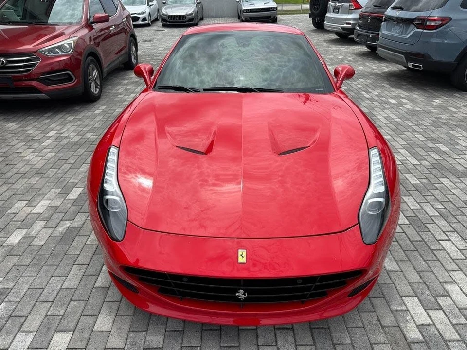 2015 Ferrari California T - Image 3 of 31