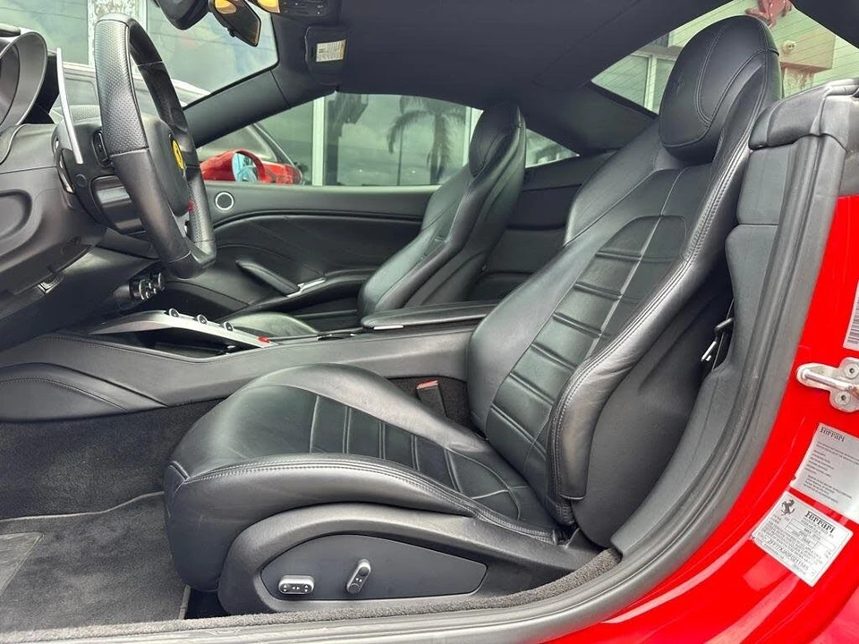 2015 Ferrari California T - Image 22 of 31