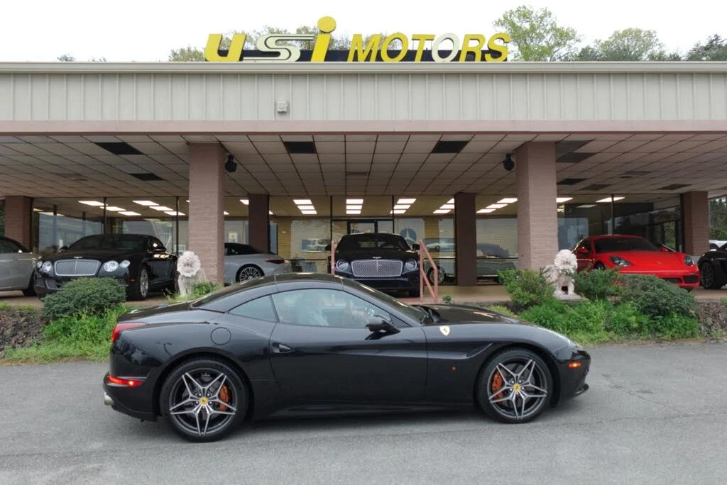 2015 Ferrari California T - Image 2 of 25