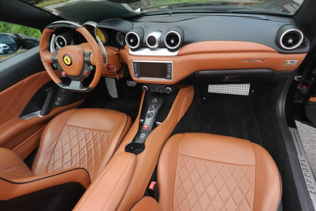 2015 Ferrari California T - Image 18 of 25