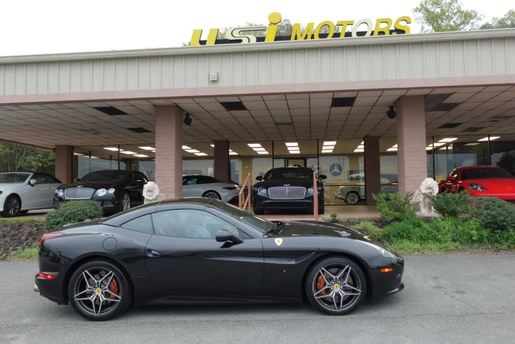 2015 Ferrari California T - Image 24 of 25