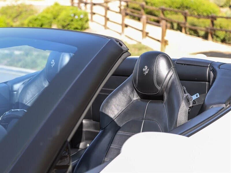 2015 Ferrari California T - Image 24 of 31