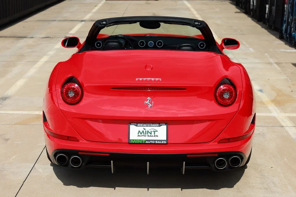 2015 Ferrari California T - Image 14 of 31
