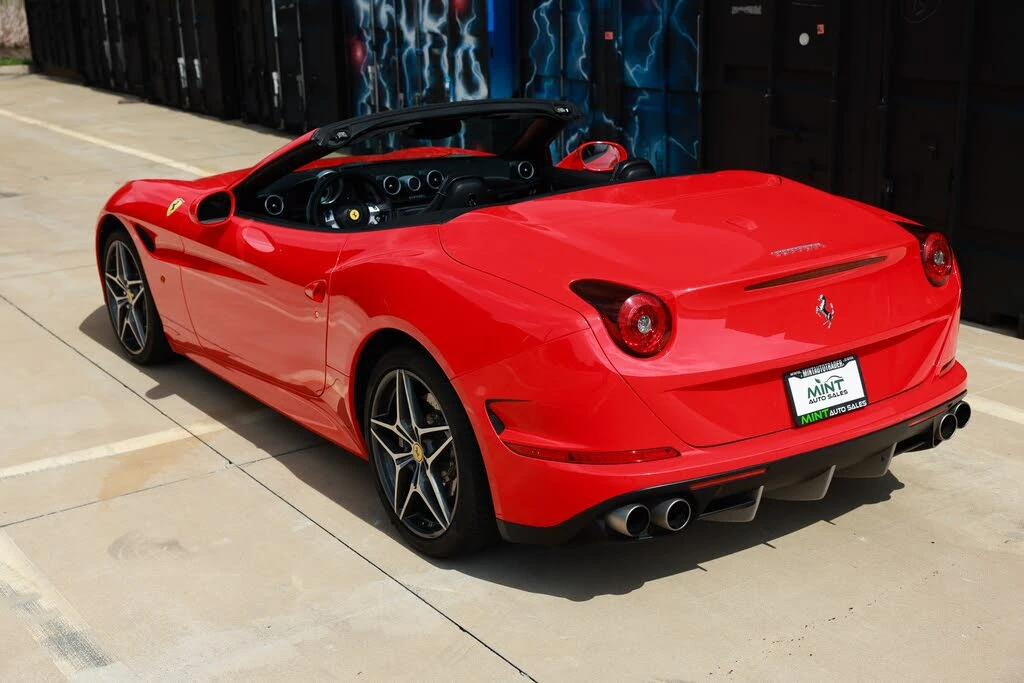 2015 Ferrari California T - Image 8 of 31
