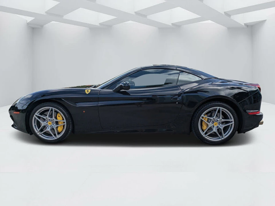 2015 Ferrari California T - Image 6 of 31