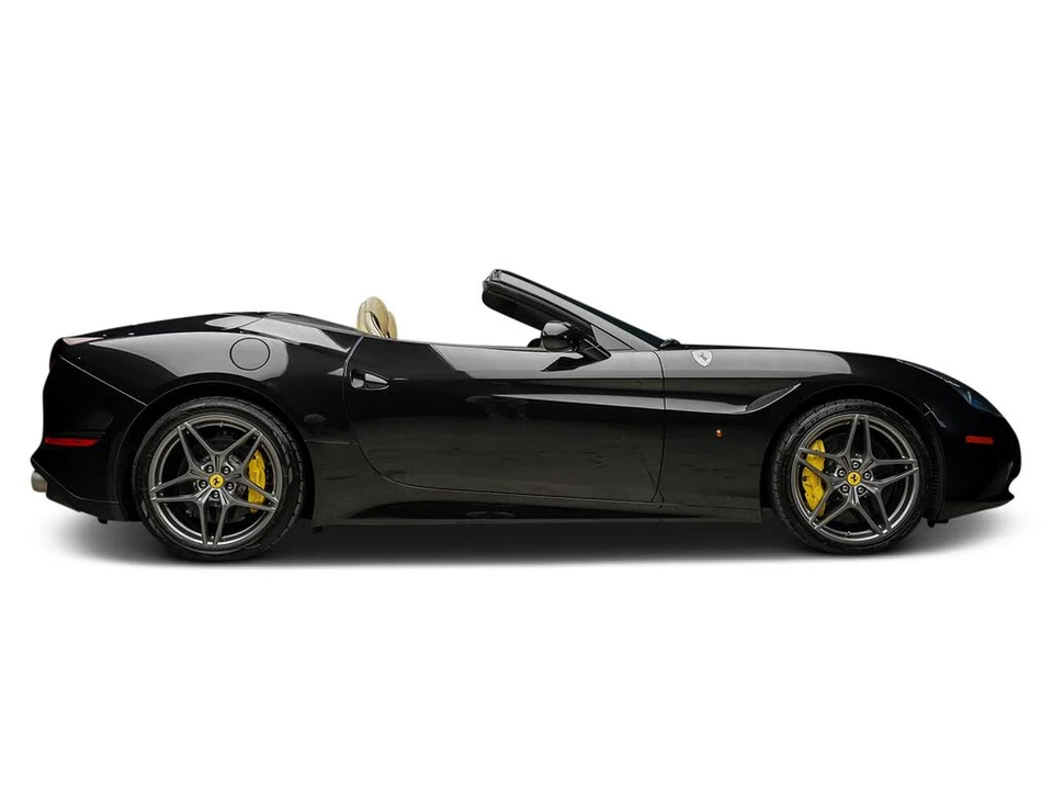 2015 Ferrari California T - Image 28 of 31