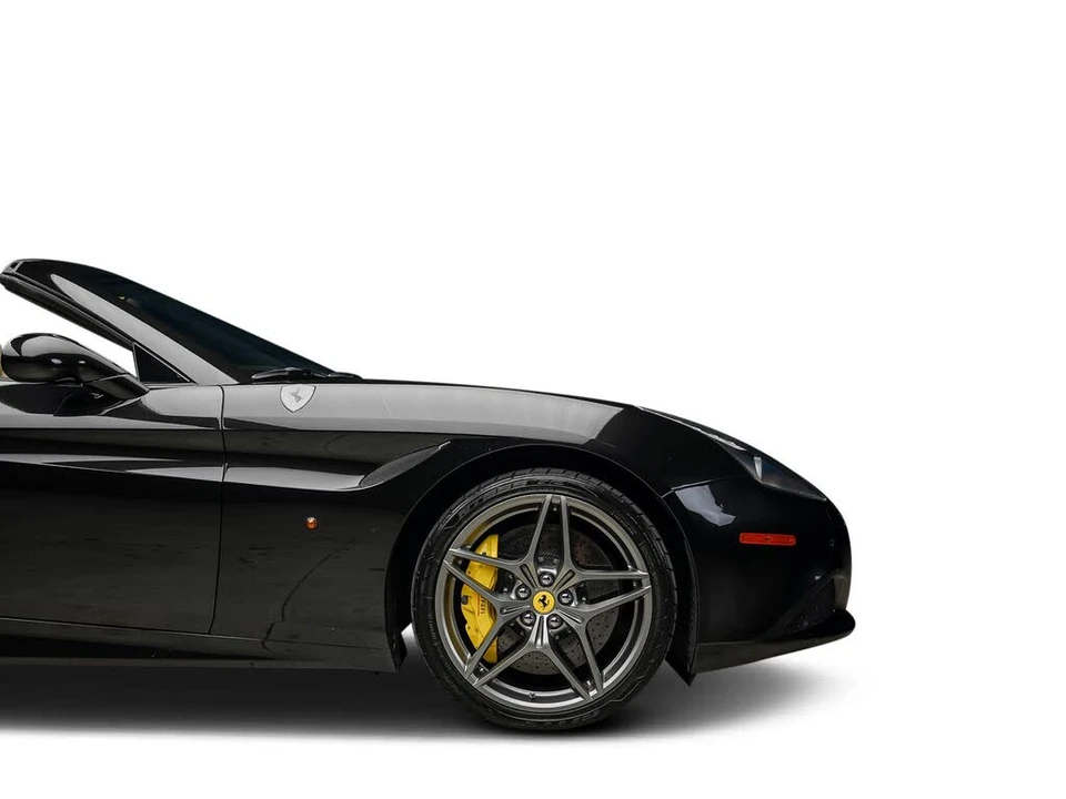2015 Ferrari California T - Image 29 of 31