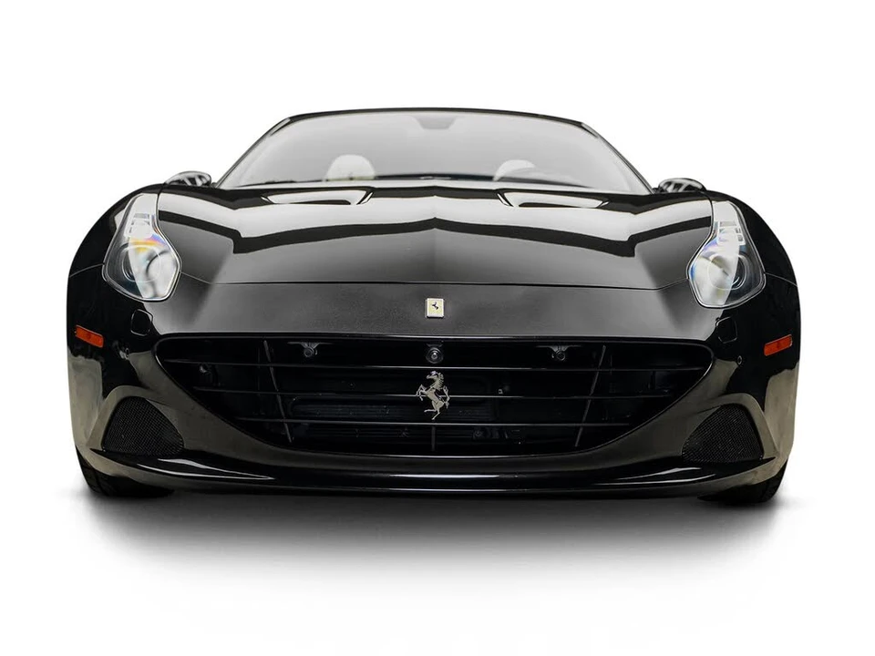 2015 Ferrari California T - Image 3 of 31
