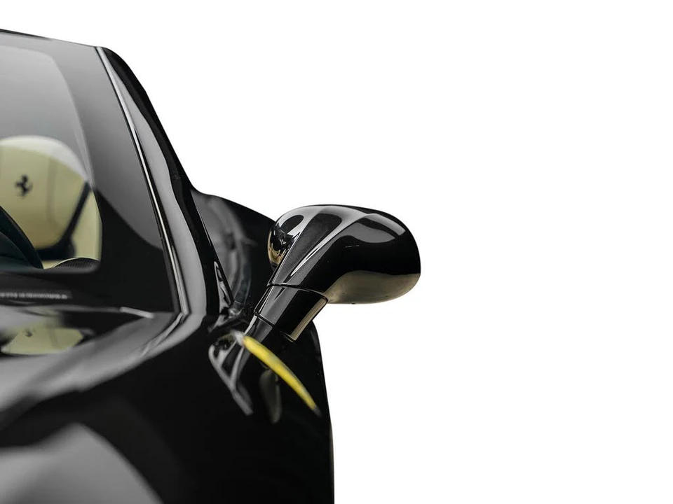 2015 Ferrari California T - Image 9 of 31