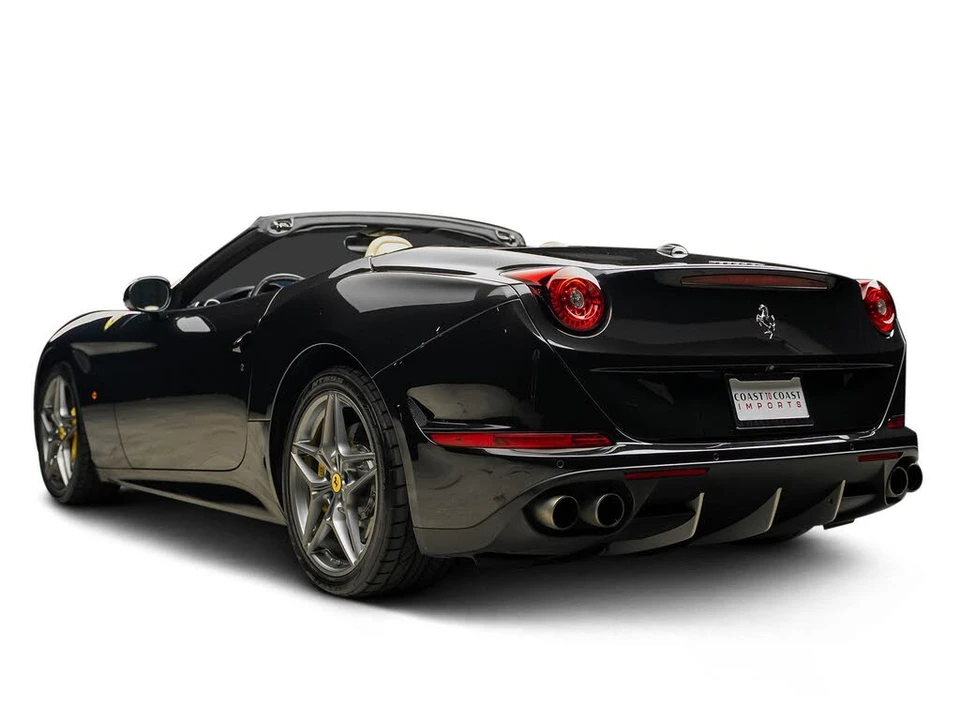 2015 Ferrari California T - Image 12 of 31