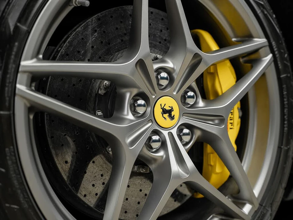 2015 Ferrari California T - Image 26 of 31