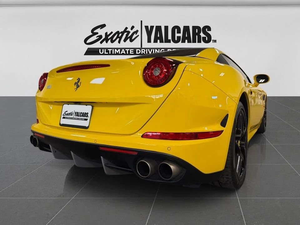 2015 Ferrari California T - Image 10 of 31