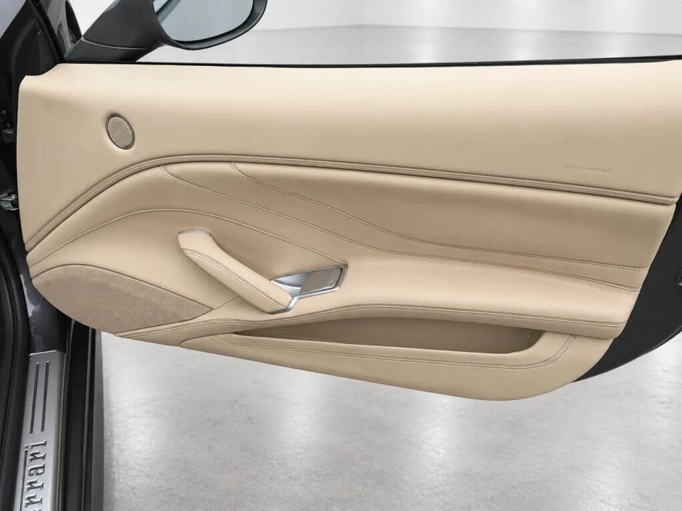 2015 Ferrari California T - Image 28 of 31