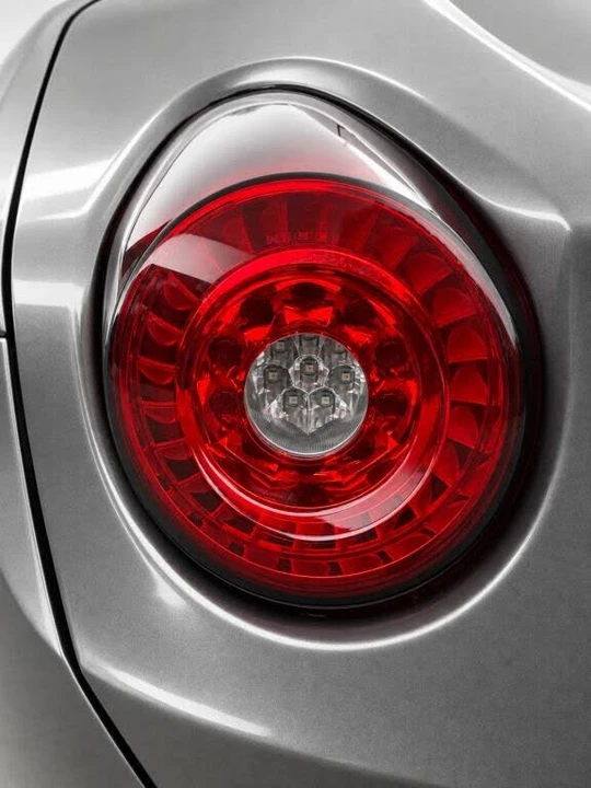 2015 Ferrari California T - Image 17 of 31