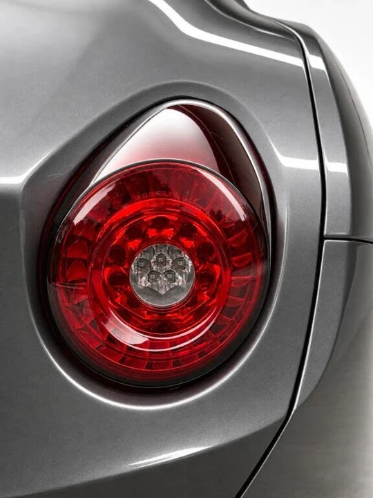 2015 Ferrari California T - Image 16 of 31