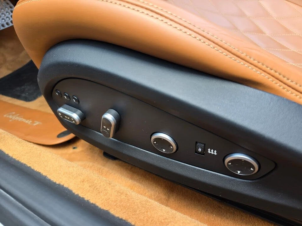 2015 Ferrari California T - Image 30 of 31
