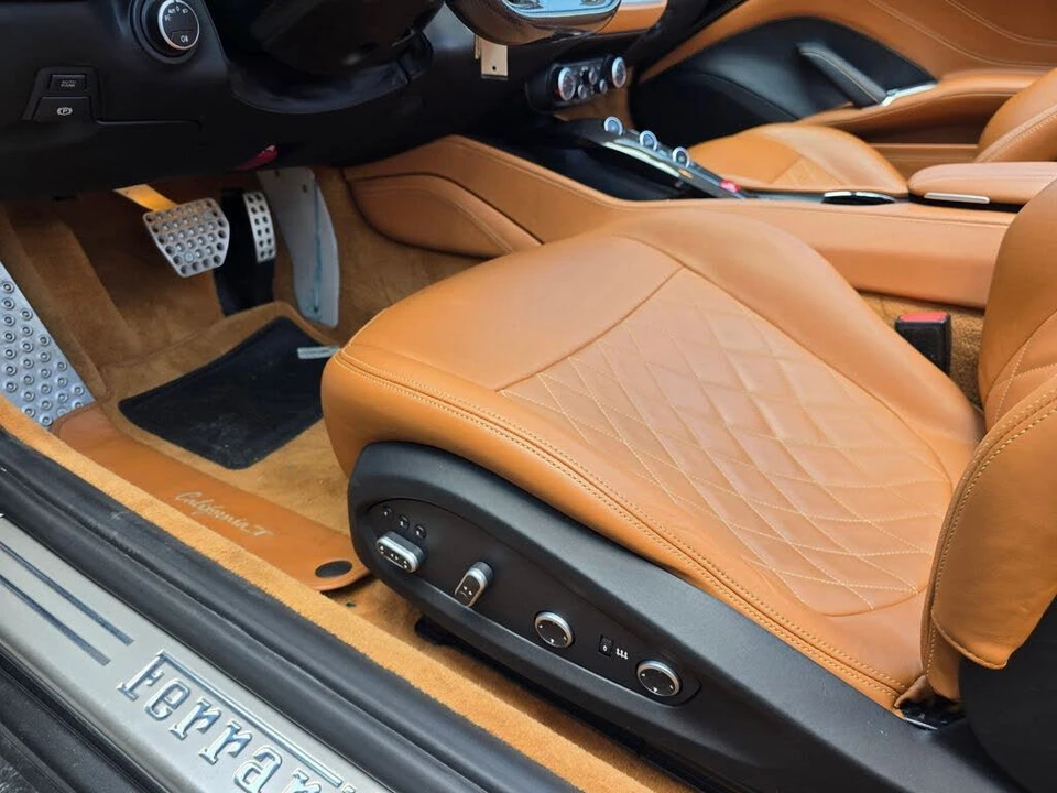 2015 Ferrari California T - Image 29 of 31