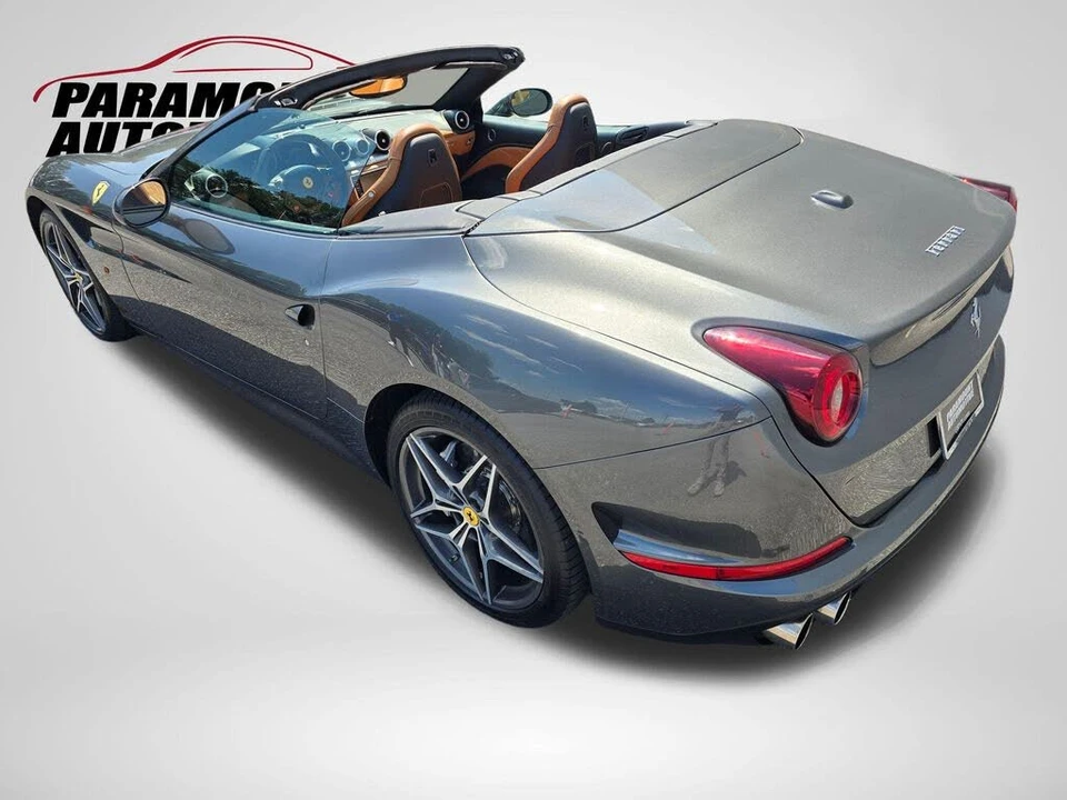 2015 Ferrari California T - Image 9 of 31