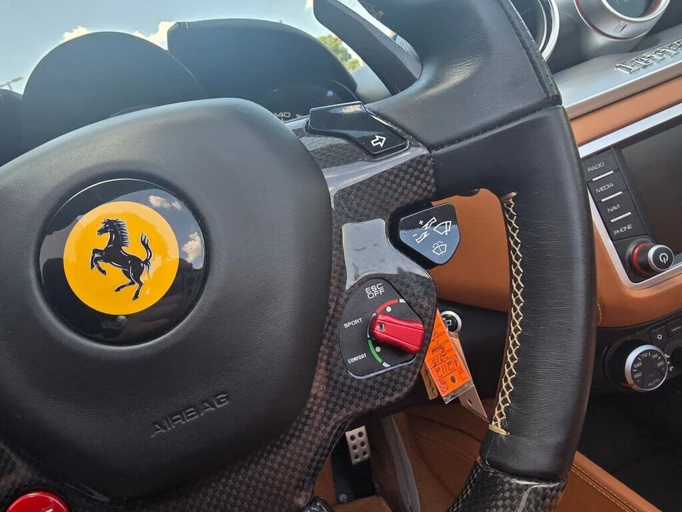 2015 Ferrari California T - Image 28 of 31