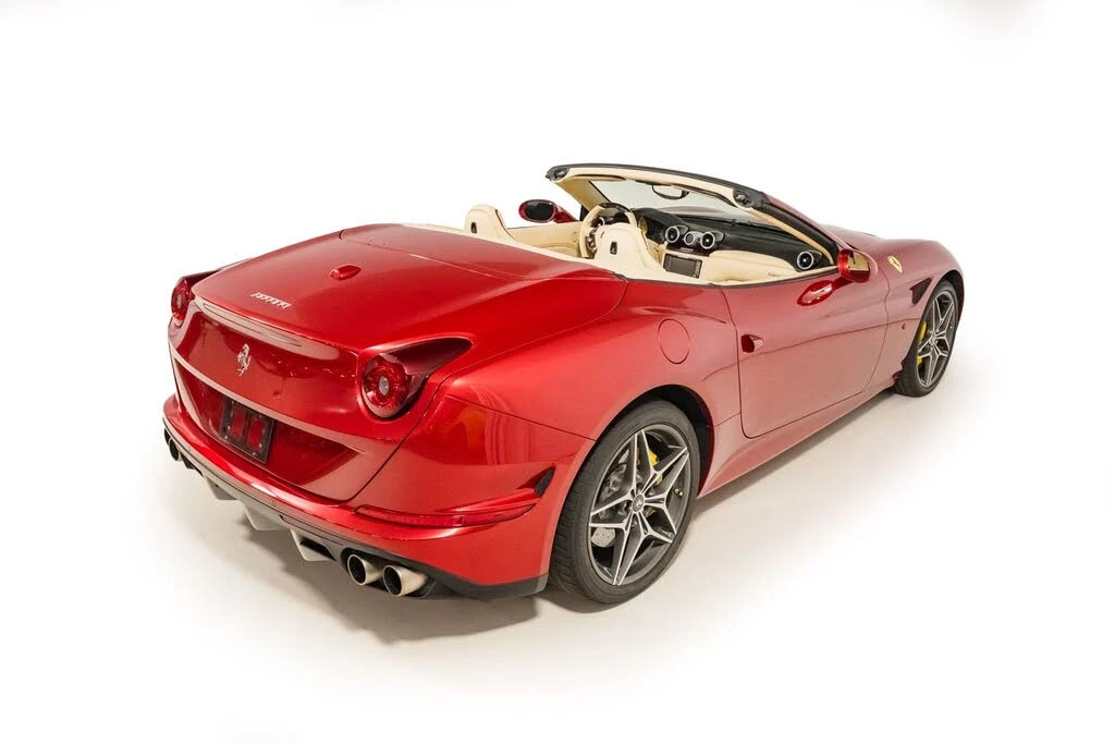 2015 Ferrari California T - Image 16 of 31