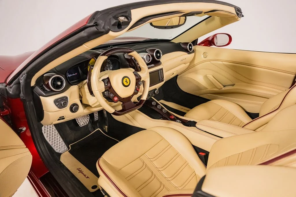 2015 Ferrari California T - Image 25 of 31