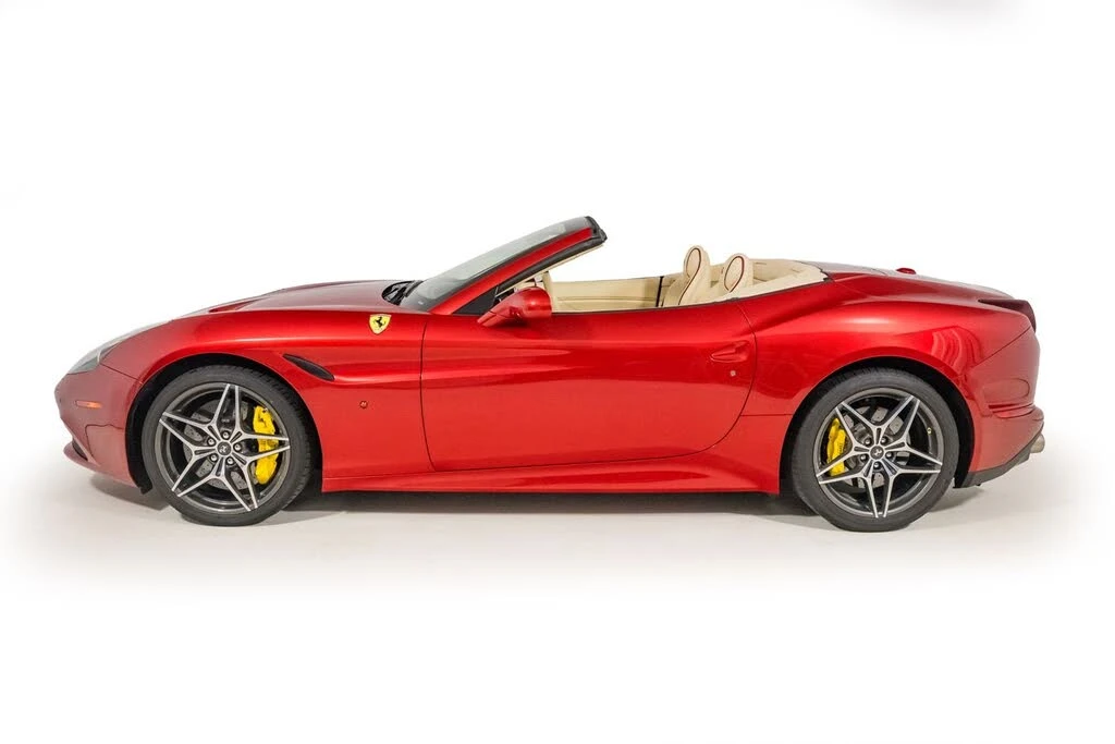 2015 Ferrari California T - Image 12 of 31