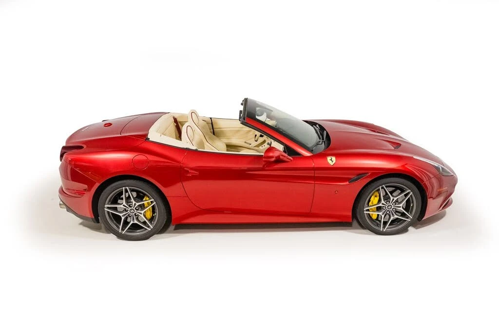 2015 Ferrari California T - Image 17 of 31