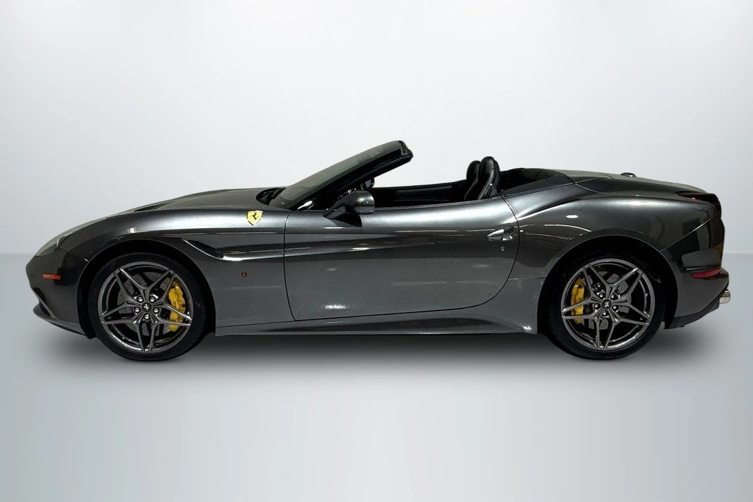 2015 Ferrari California T - Image 8 of 31