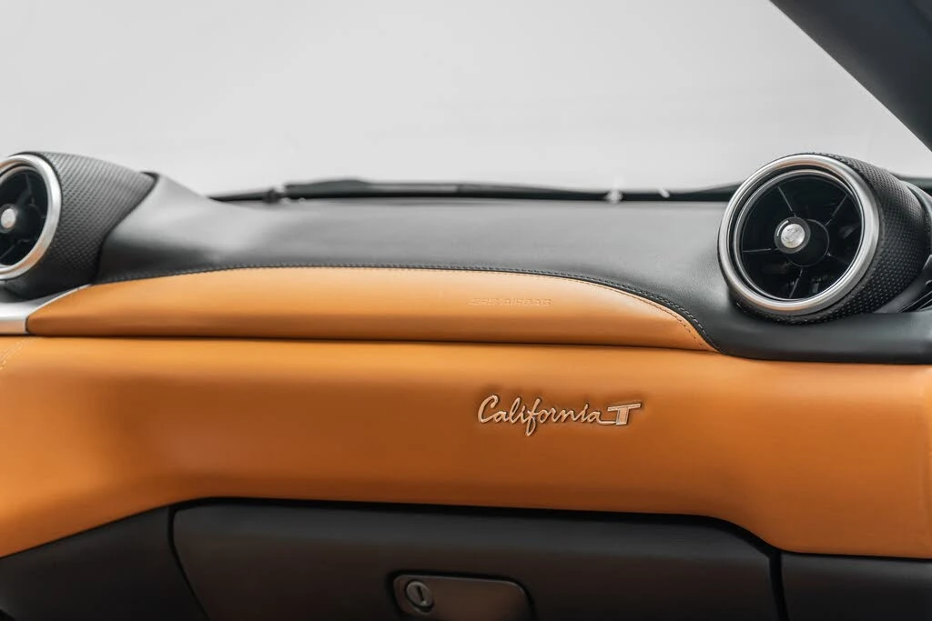 2015 Ferrari California T - Image 30 of 31
