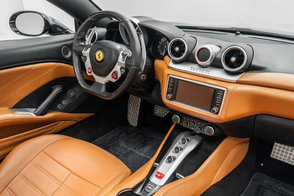 2015 Ferrari California T - Image 27 of 31