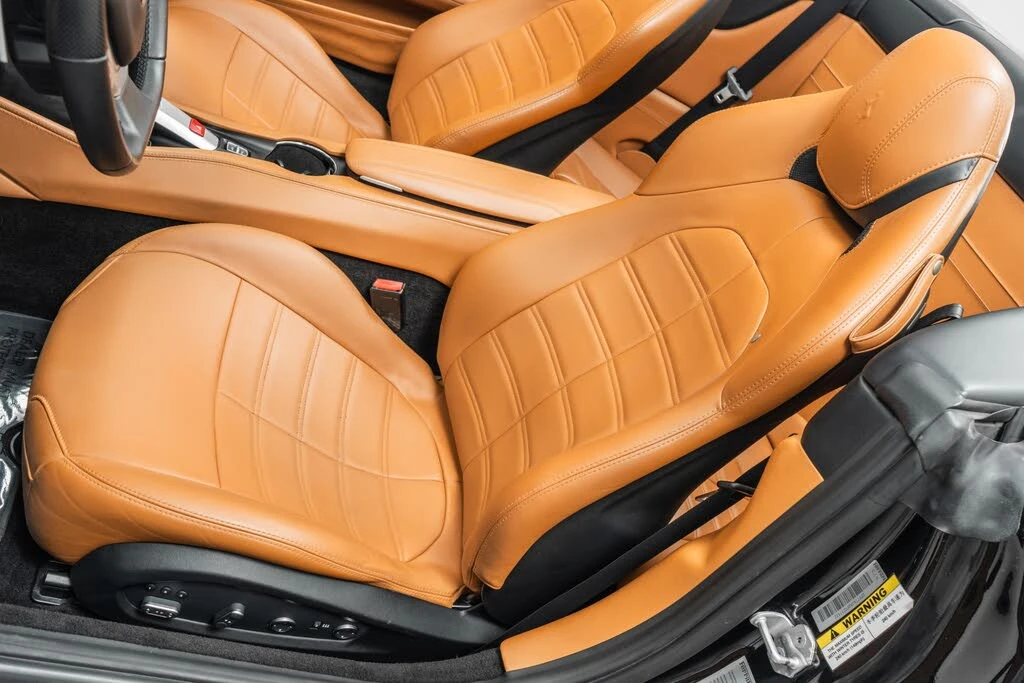 2015 Ferrari California T - Image 24 of 31