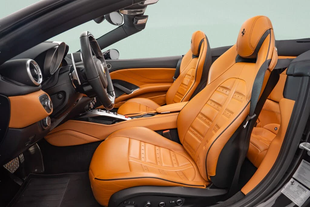 2015 Ferrari California T - Image 15 of 20