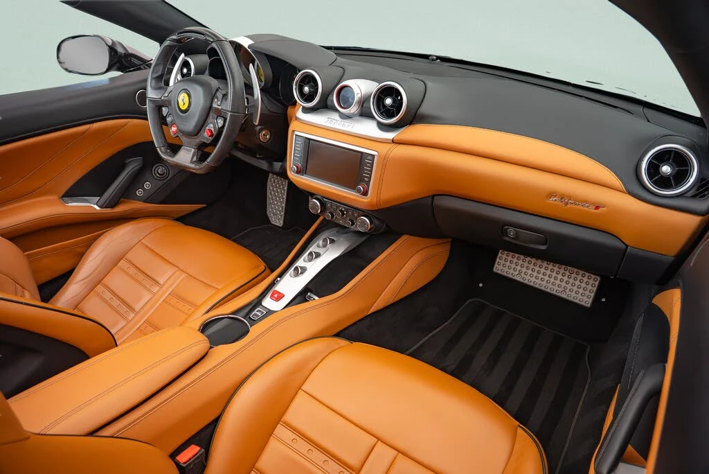 2015 Ferrari California T - Image 10 of 20