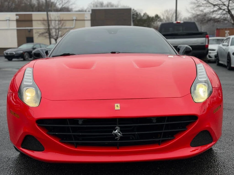 2015 Ferrari California T - Image 3 of 31