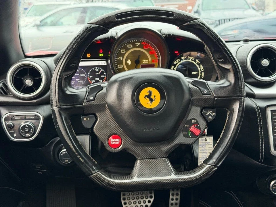2015 Ferrari California T - Image 25 of 31