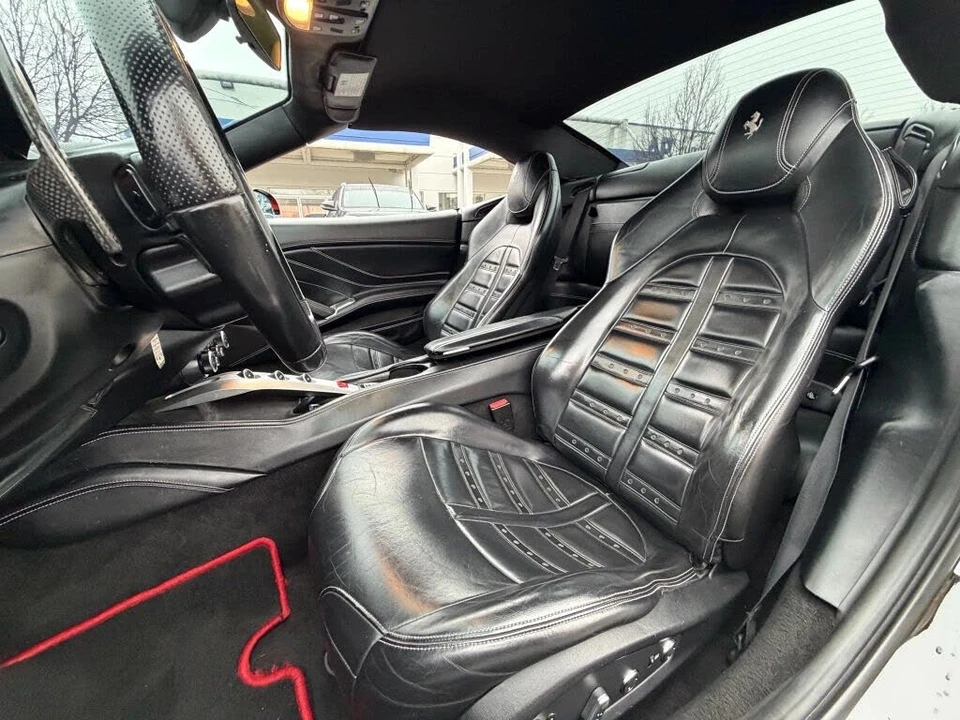 2015 Ferrari California T - Image 17 of 31