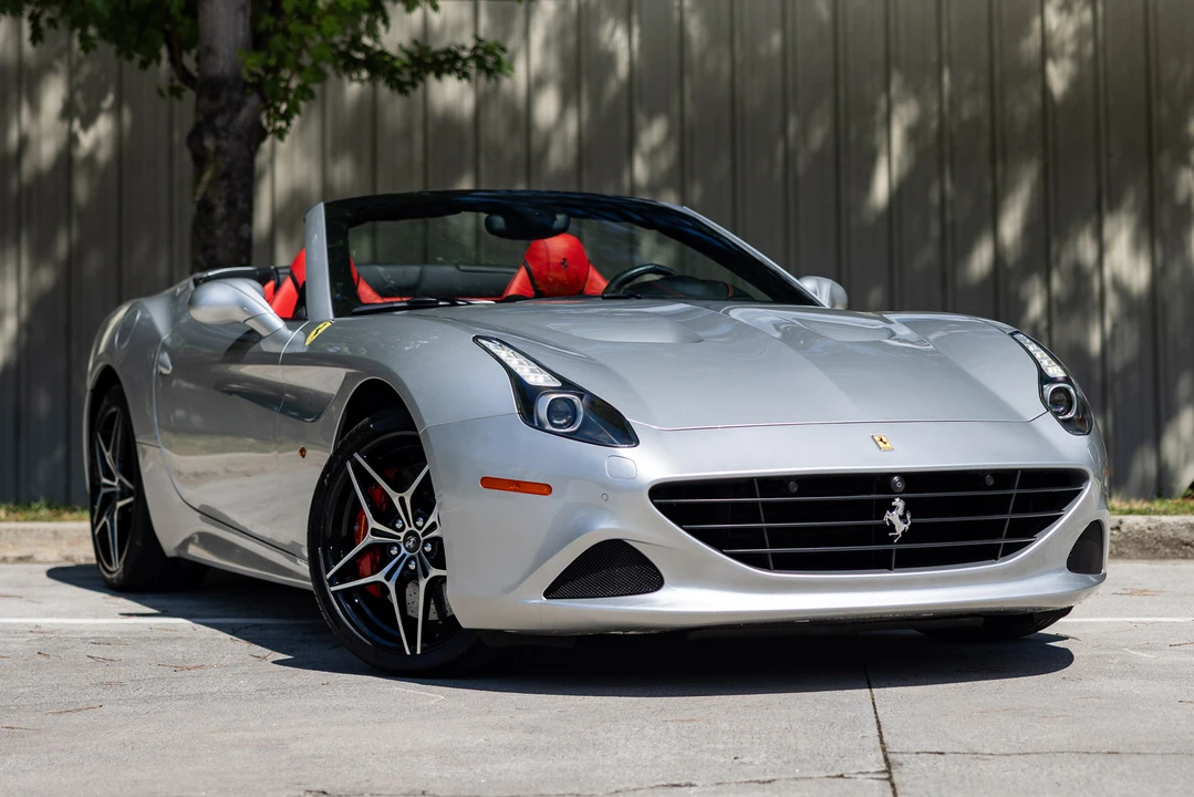 2015 Ferrari California T - Image 5 of 21
