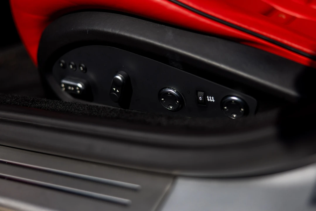 2015 Ferrari California T - Image 17 of 21