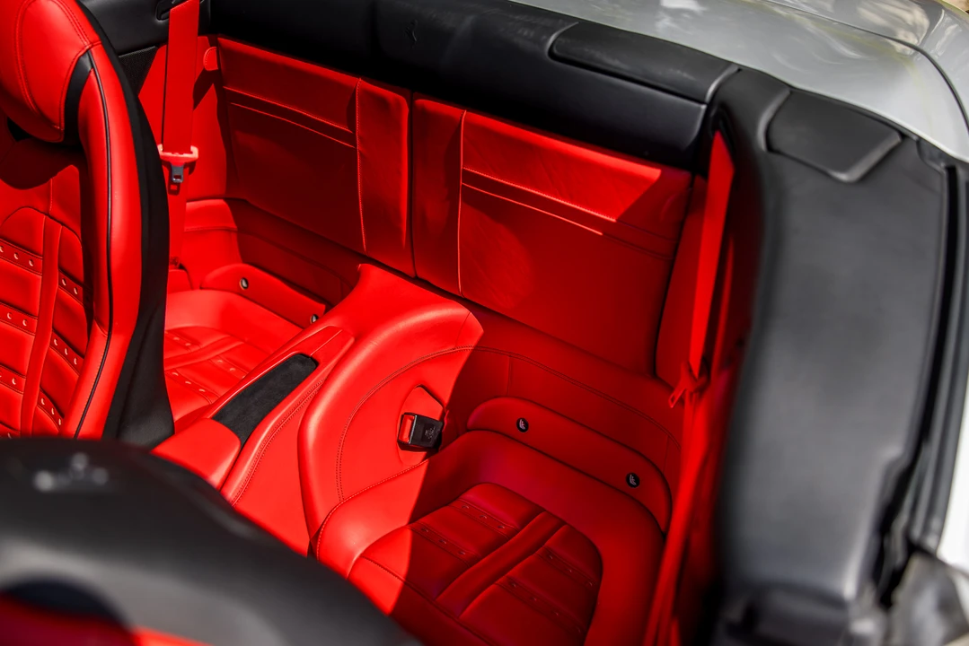2015 Ferrari California T - Image 18 of 21