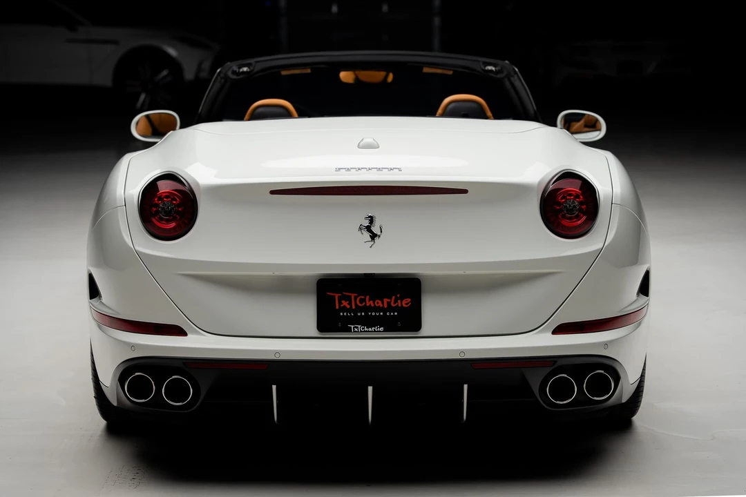 2015 Ferrari California T - Image 28 of 31