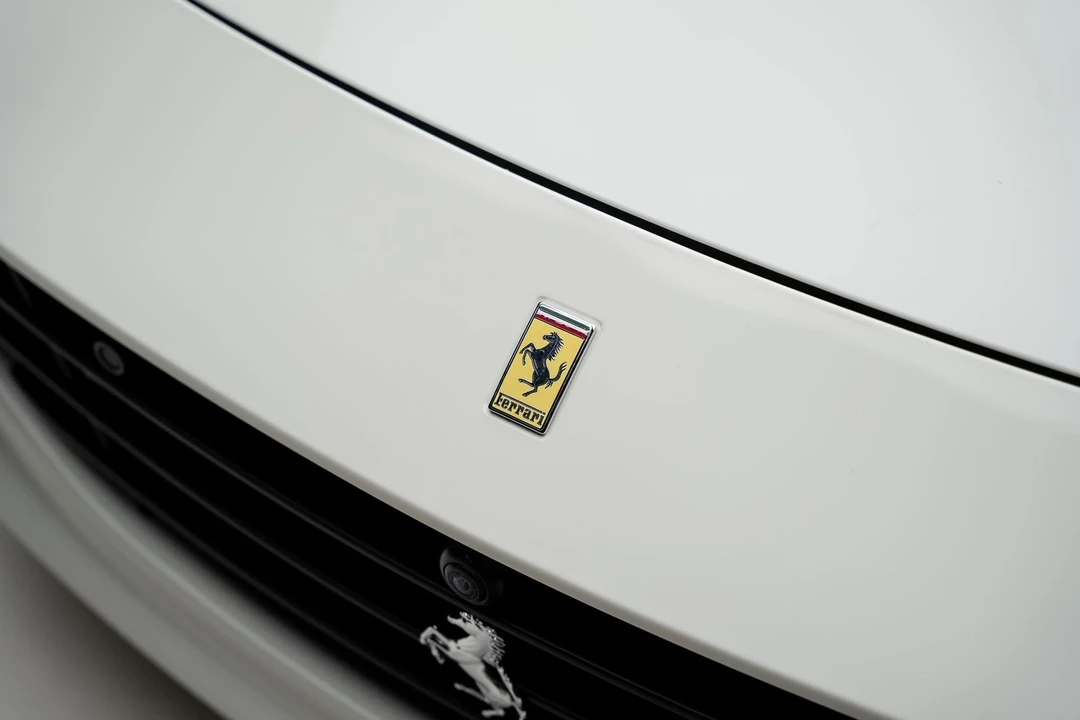 2015 Ferrari California T - Image 14 of 31