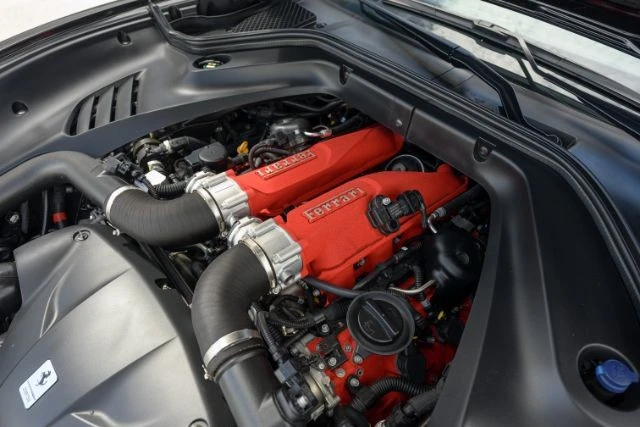 2015 Ferrari California T - Image 17 of 20