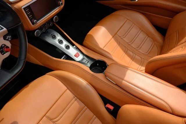 2015 Ferrari California T - Image 12 of 20