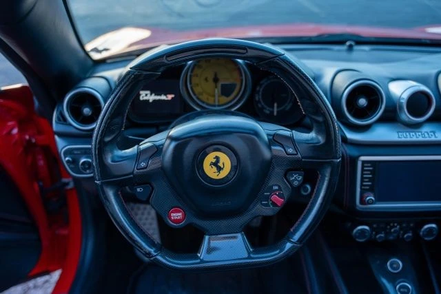 2015 Ferrari California T - Image 21 of 21