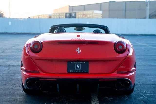 2015 Ferrari California T - Image 16 of 21