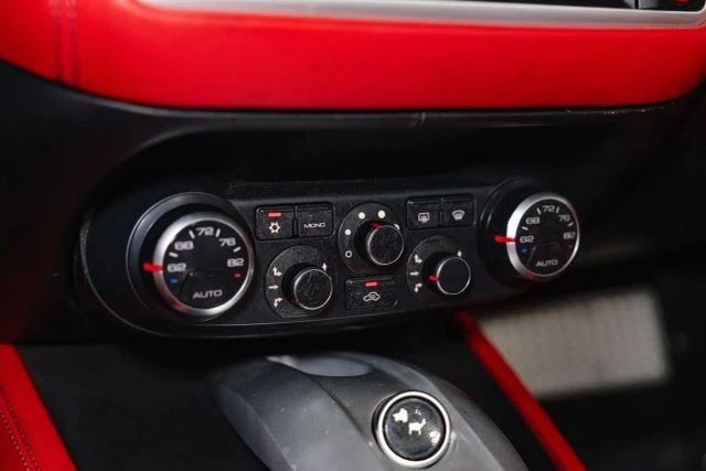 2015 Ferrari California T - Image 21 of 21