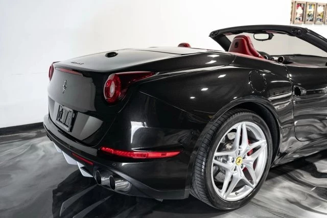 2015 Ferrari California T - Image 6 of 21