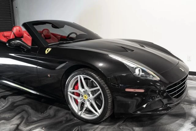 2015 Ferrari California T - Image 3 of 21