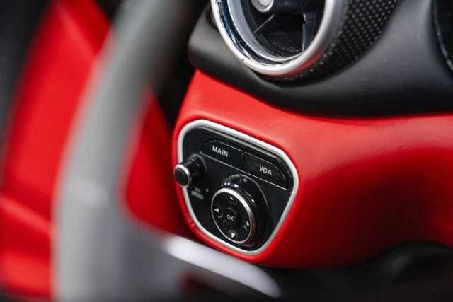 2015 Ferrari California T - Image 18 of 21